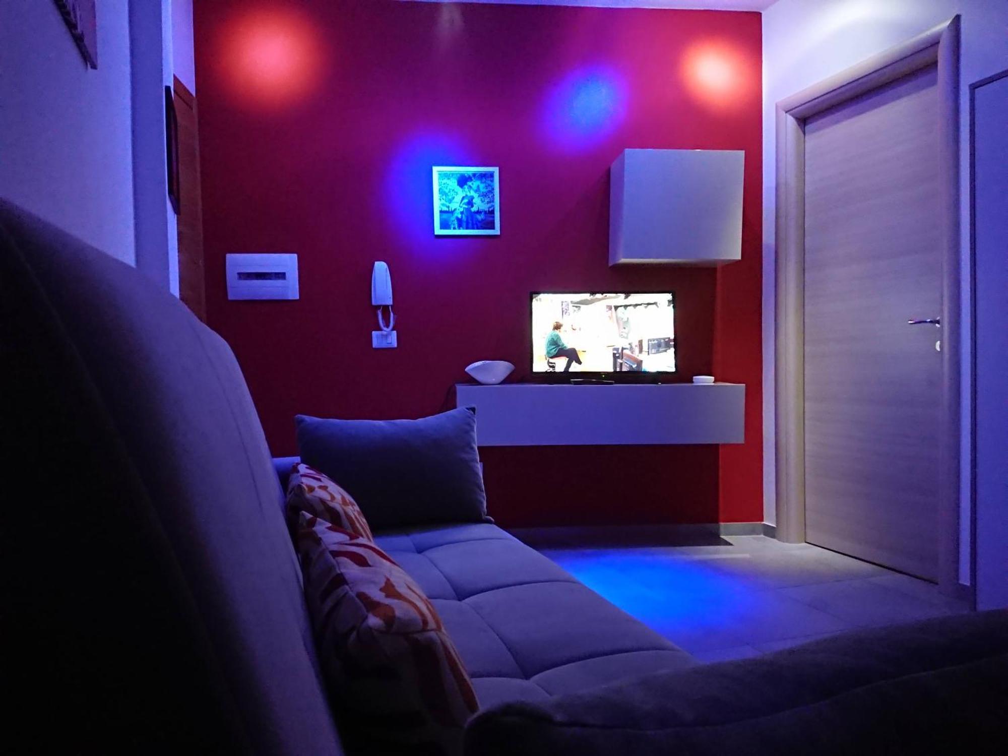 Casa Vacanze Di Alex Cabras Exterior foto